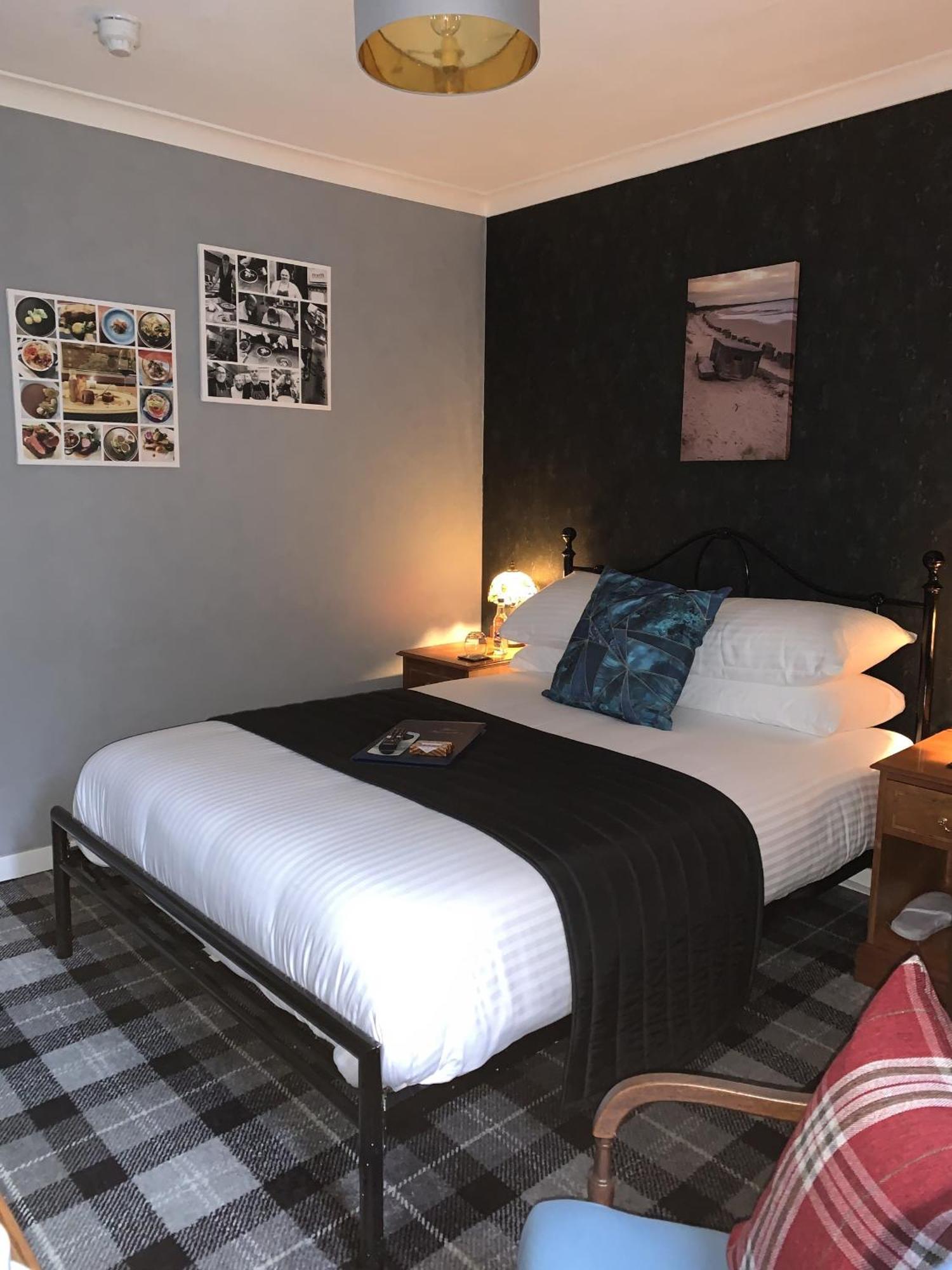 The Old Mill Inn Forres Habitación foto